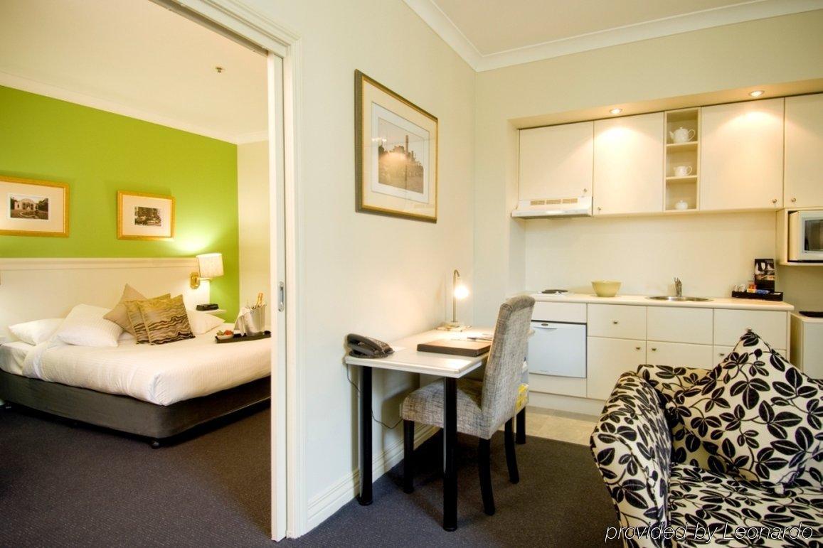 Hotel Collins Melbourne City Zimmer foto
